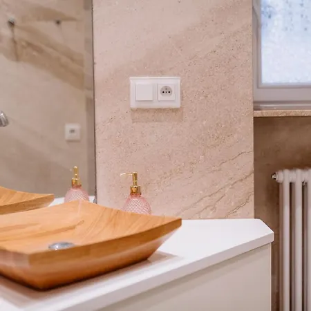 Apartel Lux Plac Unii 72m2