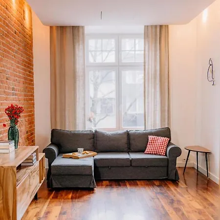 Apartel Lux Plac Unii 72m2 * 华沙